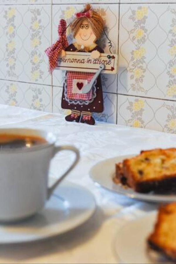 Urban-Vintage Choice 10 Minutes From Acropolis - One Bedroom 아테네 외부 사진